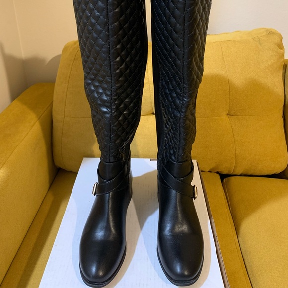 JustFab Rida Flat Boots in Black Size 8 - Picture 3 of 6